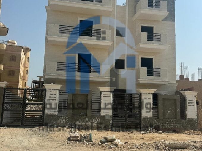 شقة للبيع في الحي الثالث بالمنيا الجديدة