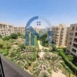 شقة مميزة بموقع استثنائي (B11) للإيجار في مدينتي