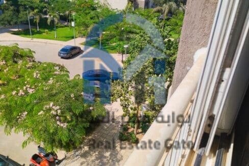 شقة بمساحة 78م في الدور الثالث  للبيع كاش – B12 