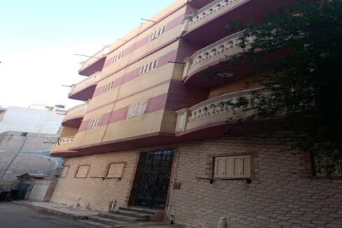 عمارة كاملة للإيجار السنوي في مرسى مطروح